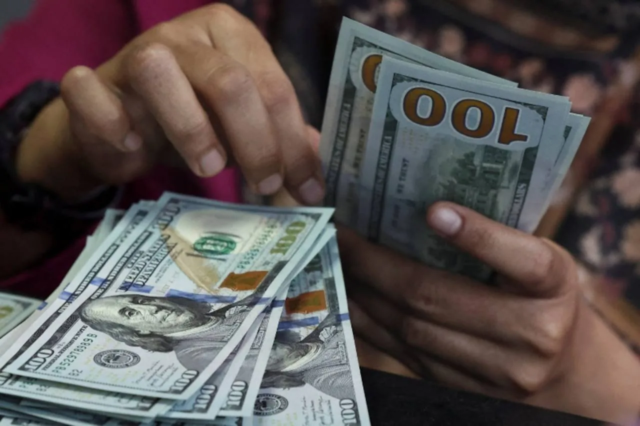 تسجيل سعر صرف الدولار في بورصة بغداد