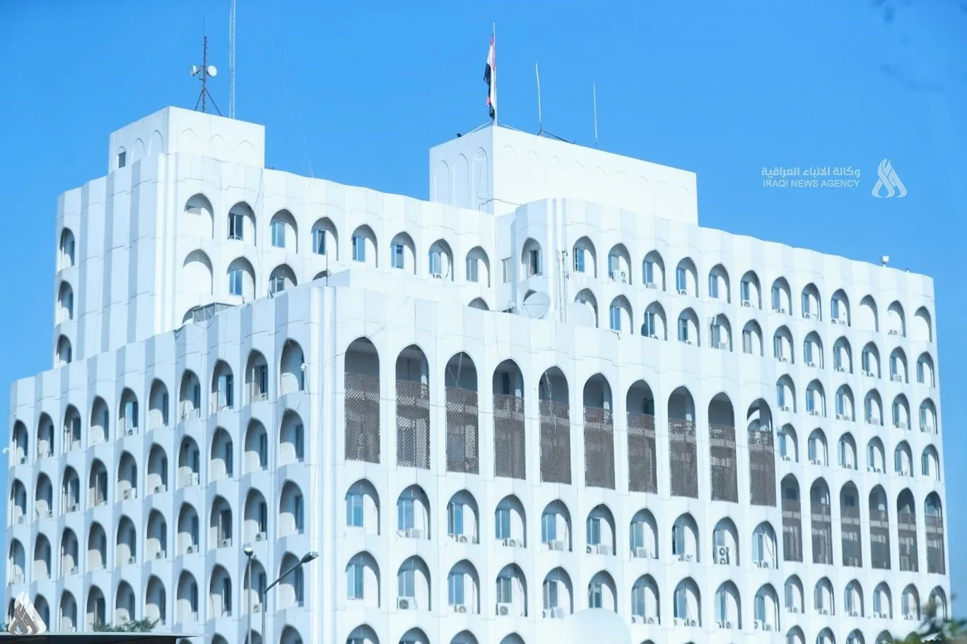 الخارجية تؤكد مواصلة انتهاج سياسة خارجية متوازنة تقوم على احترام سيادة الدول