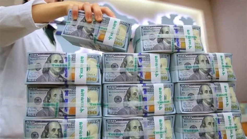 الدولار يتجاوز الـ160 ألفا في السوق الموازية.. هل تسبق الأسعار قرار موازنة 2027؟