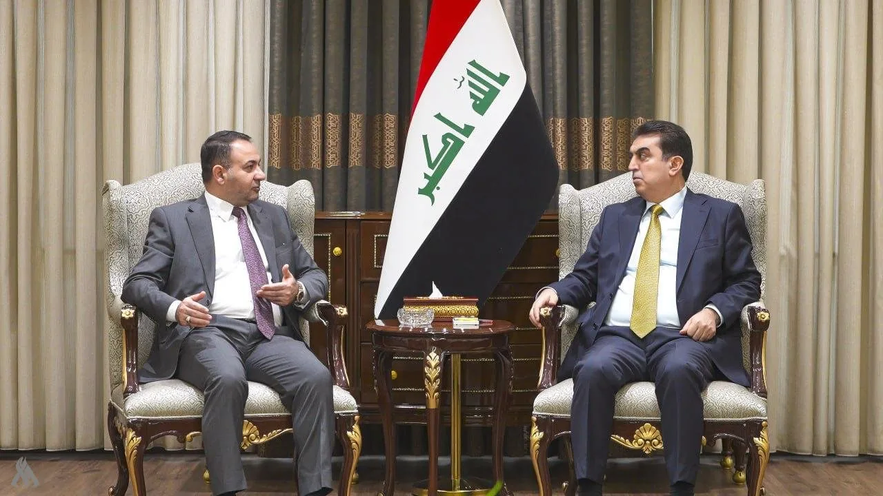 أتروشي يؤكد ضرورة إدامة التواصل والتعاون بين الوزارات الخدمية والمؤسسة التشريعية