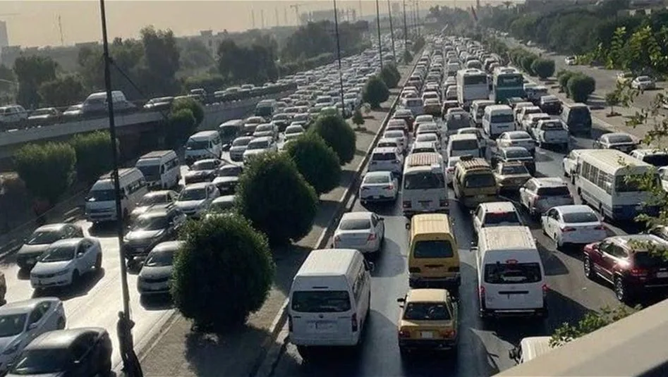 مع انطلاق العام الدراسي.. شوارع بغداد تختنق