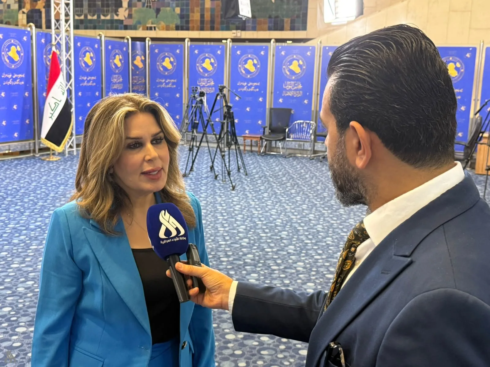 المالية النيابية: رواتب الموظفين مؤمنة واحتياطي البنك المركزي يغطي العجز