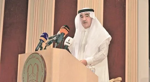 الكويت تسحب الجنسية من أبناء عم عبدالعزيز سعود البابطين